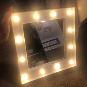 Small vanity light